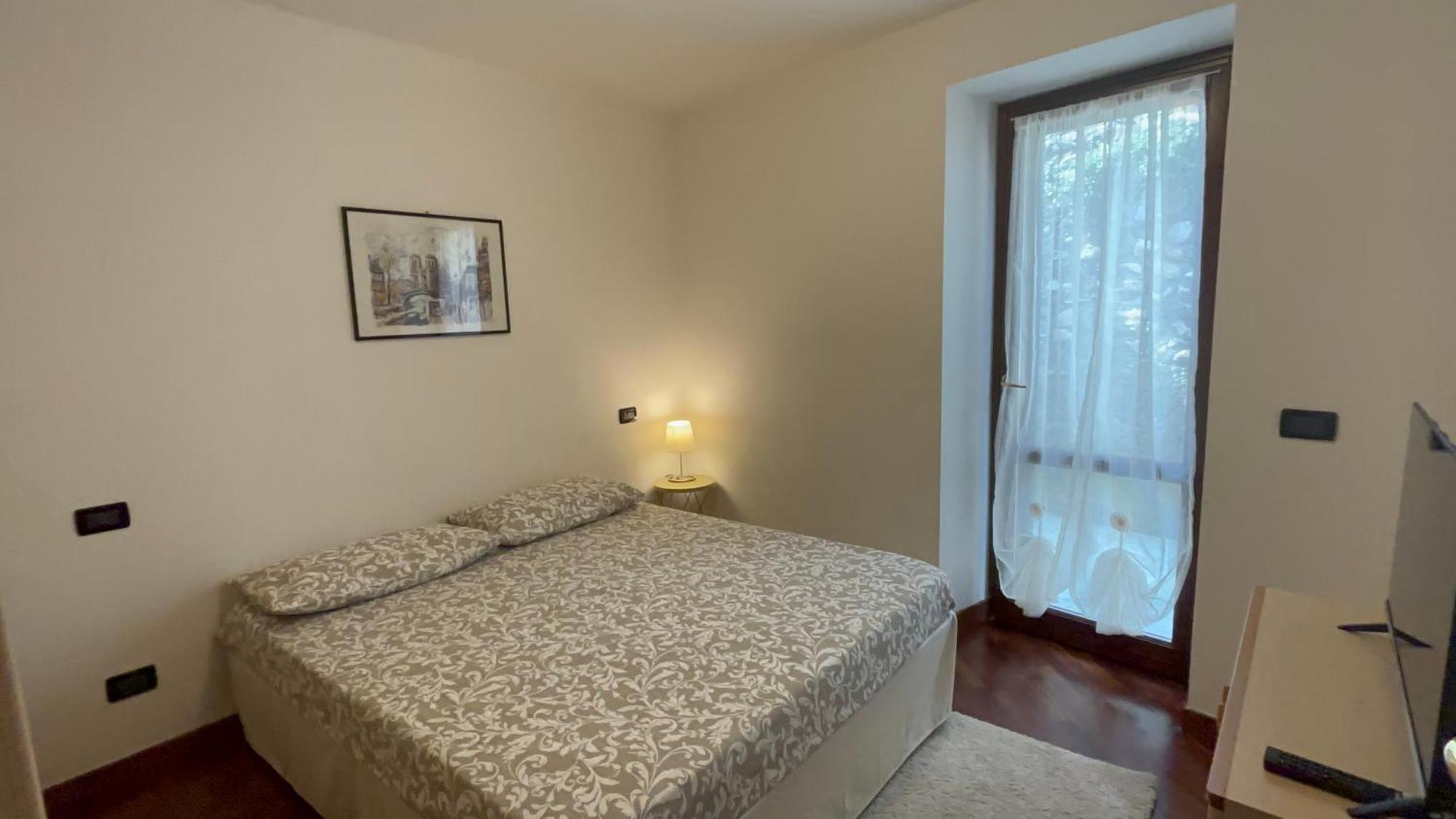 Incantevole Appartamento Moniga del Garda Bagian luar foto